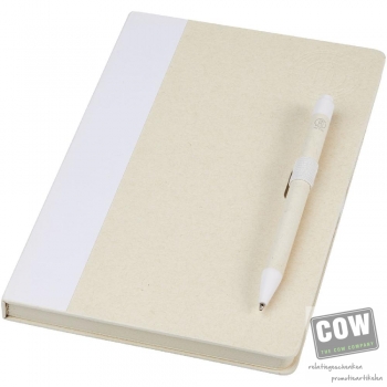 Afbeelding van relatiegeschenk:Dairy Dream set van referentie A5 notitieboek en balpen gemaakt van gerecyclede melkp